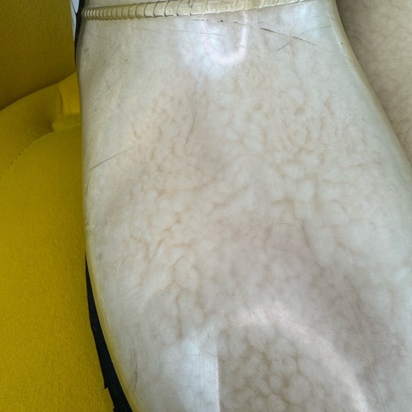 Ugg Classic Clear Mini Size 8 USA Water Repellent Cream Color Women’s - Picture 7 of 13